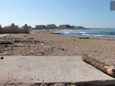Accanto al lido "San Francesco" si trova un'altra spiaggetta libera